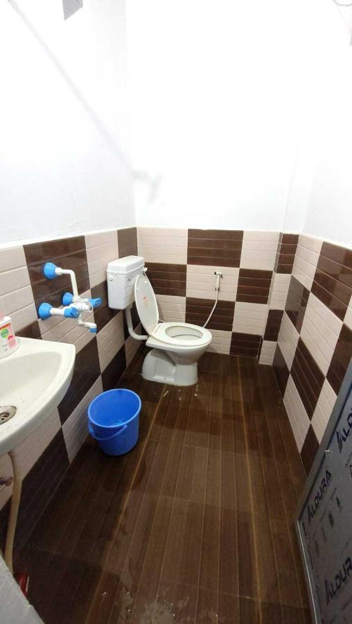 Oyo Pandey Ji Guesthouse Gorakhpur Kültér fotó